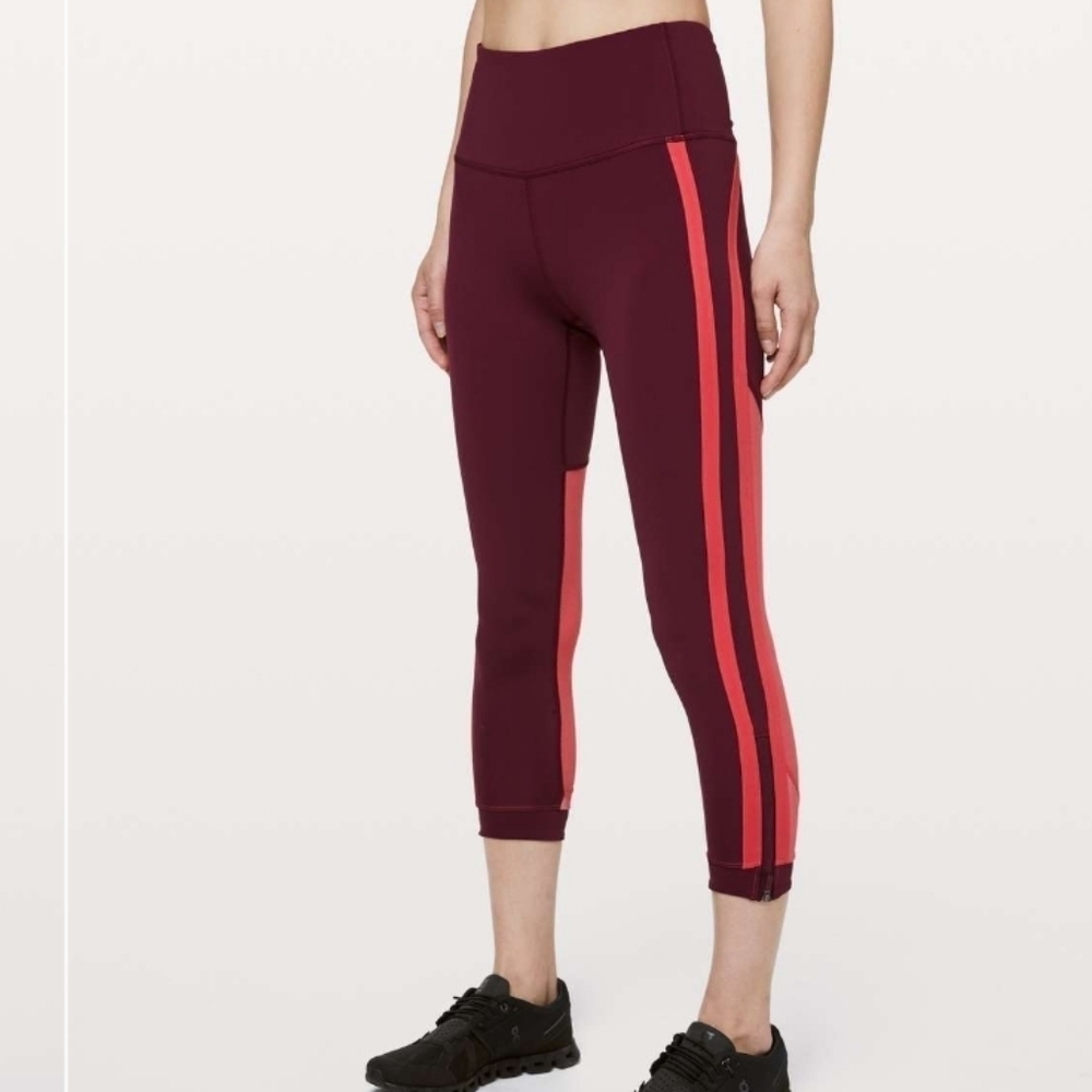 Lululemon Zip The Line Crop 23" Size 6